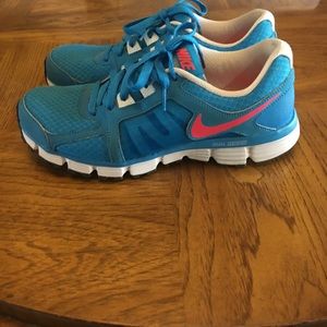 Nike Dual Fusion Running Shoes